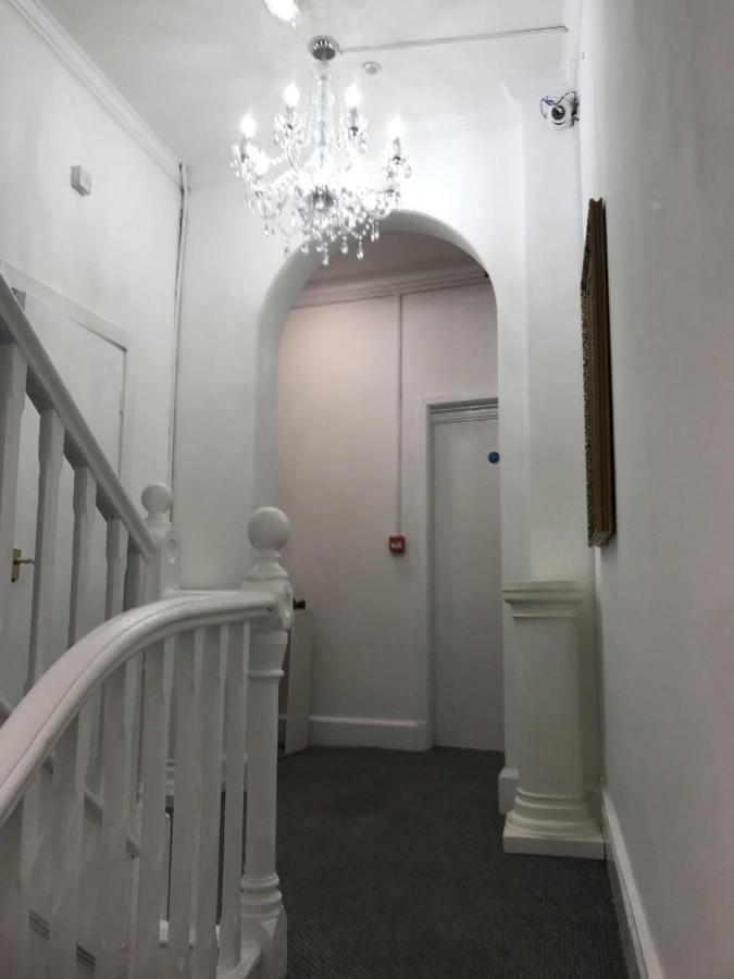 The Avenues And Alleyways Manchester Exterior foto